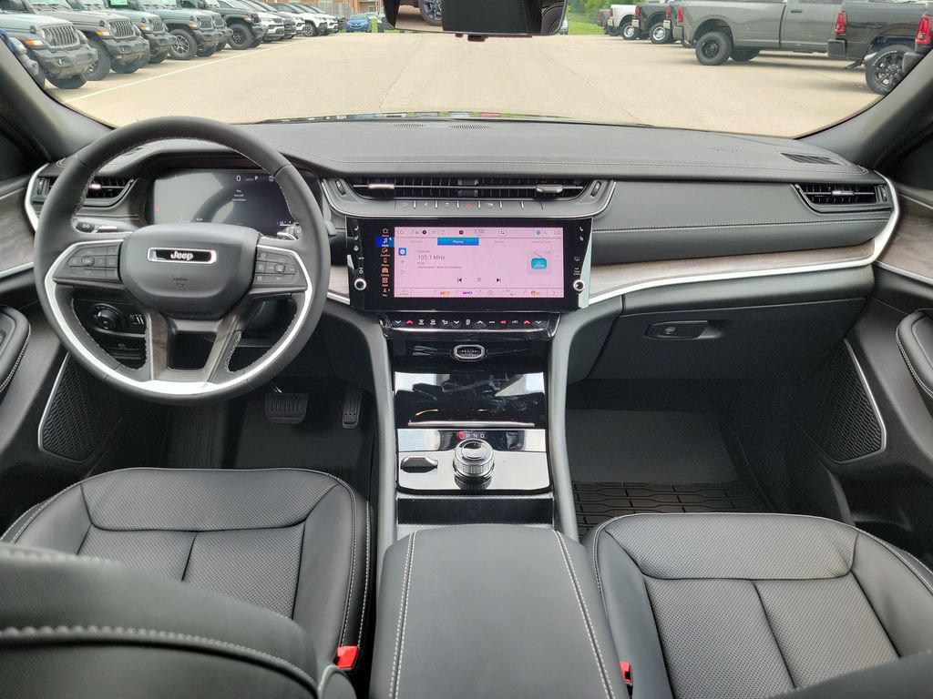 New 2026 Jeep Grand Cherokee Limited AWD/4WD image 7
