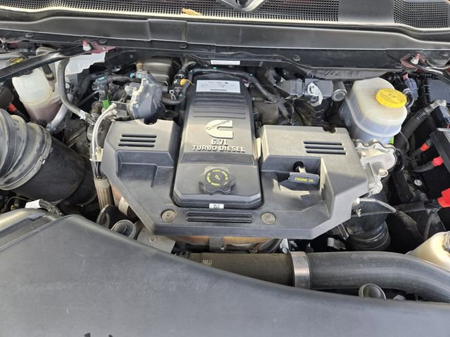 Used 2020 RAM 2500 Laramie w/ Night Edition image 33