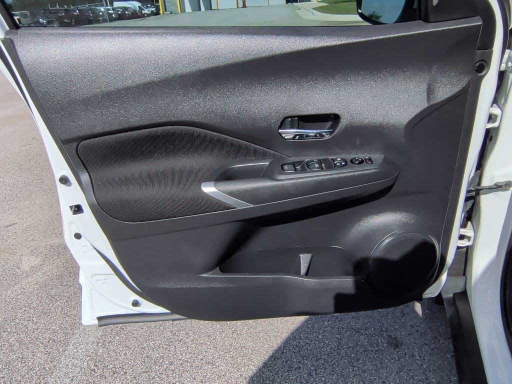 Used 2023 Nissan Kicks SV FWD image 10