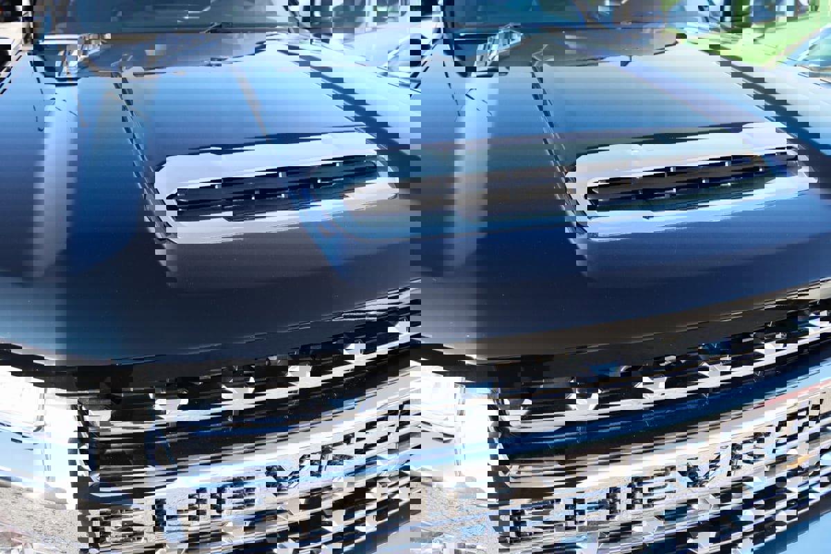 Used 2023 Chevrolet Silverado 3500 LTZ w/ LTZ Convenience Package image 22