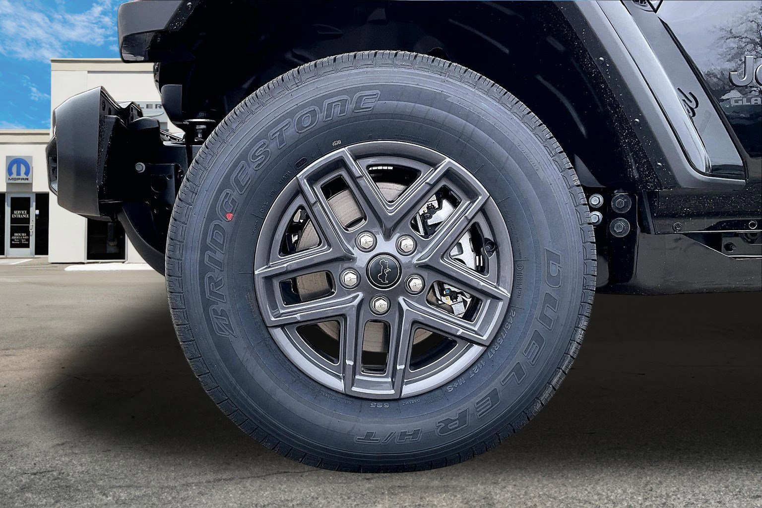 New 2026 Jeep Gladiator Sport AWD/4WD image 12