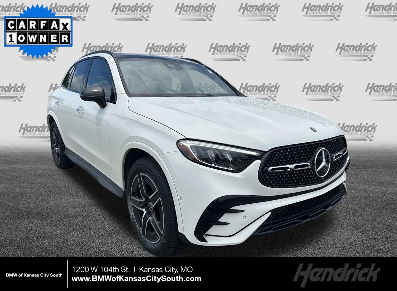 Used 2025 Mercedes-Benz GLC 300 4MATIC image 1