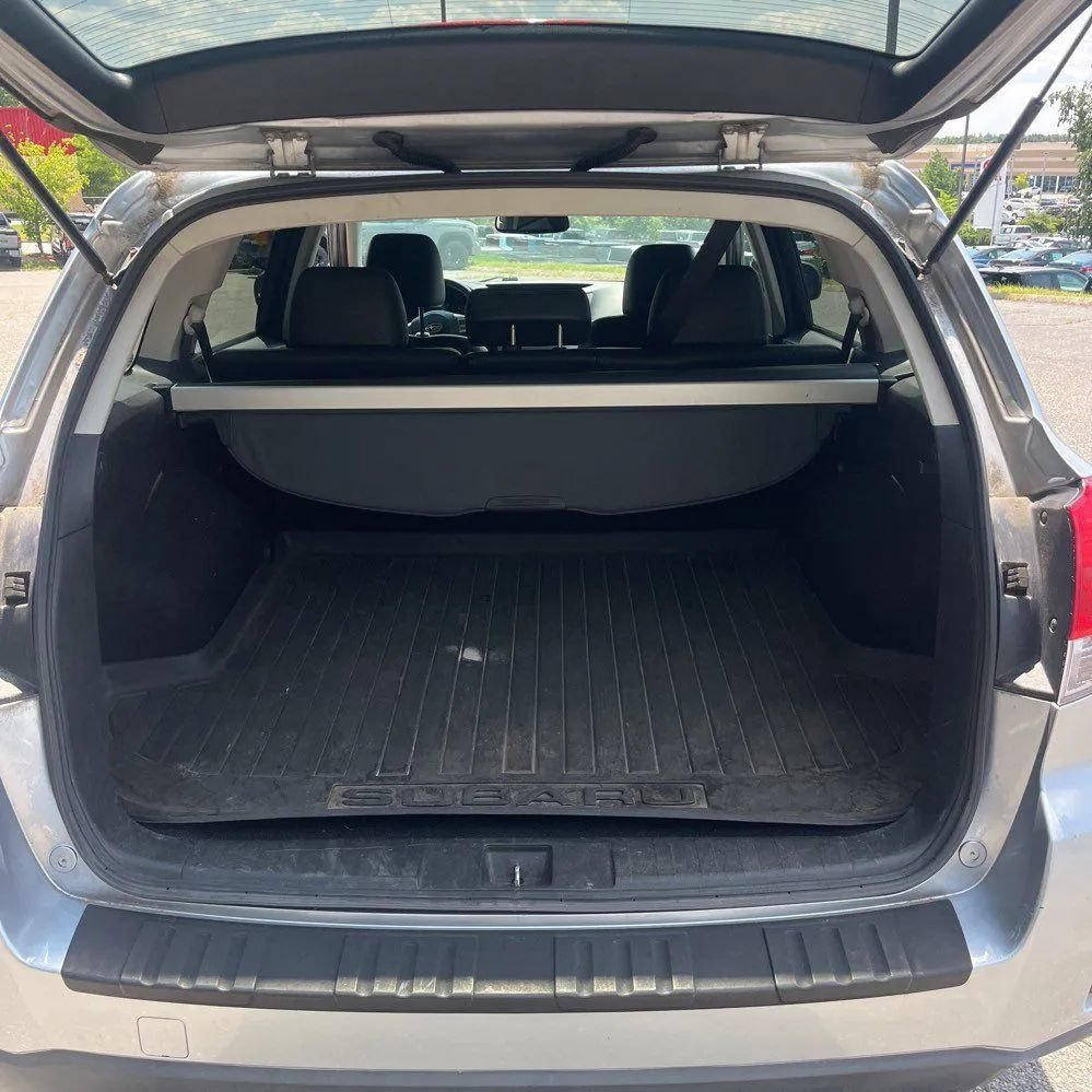 Used 2013 Subaru Outback 2.5i Limited w/ Moonroof Pkg AWD/4WD image 29