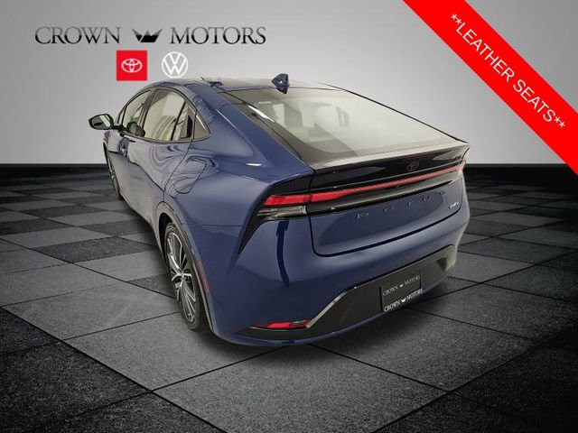 Used 2025 Toyota Prius XLE image 4