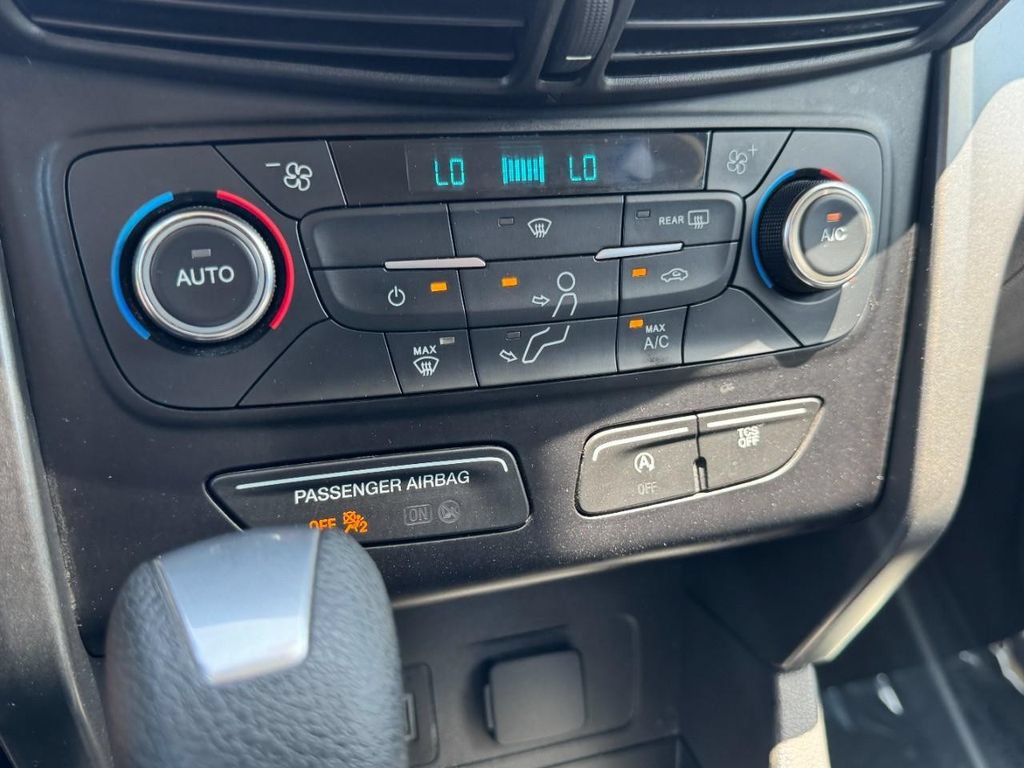 Used 2017 Ford Escape SE AWD/4WD image 18