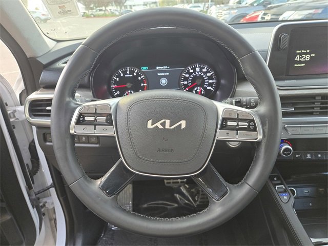 Used 2022 Kia Telluride SX w/ SX Prestige Package image 26