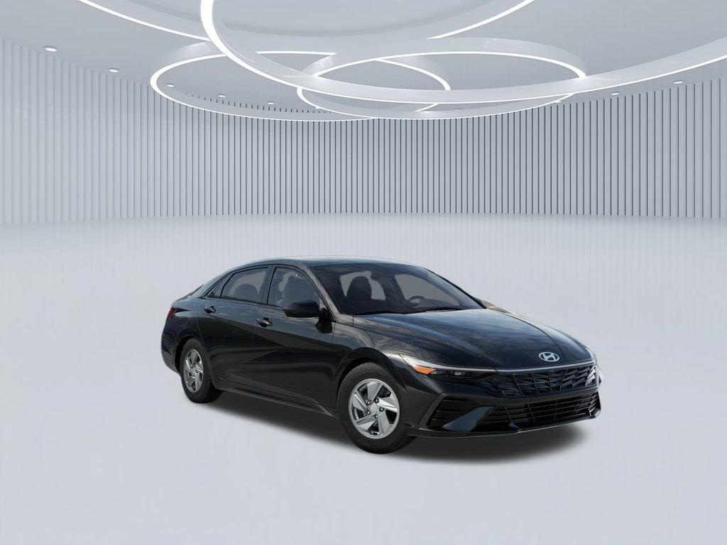 New 2026 Hyundai Elantra SE FWD image 2