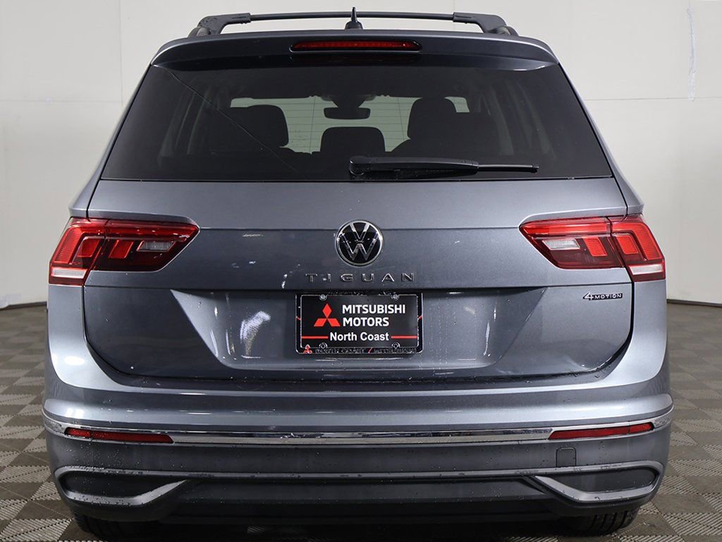 Used 2024 Volkswagen Tiguan S image 11