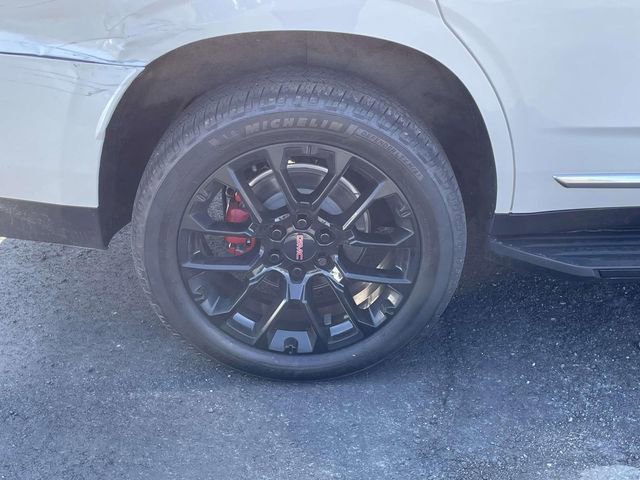 Used 2023 GMC Yukon Denali w/ LPO, Floor Liner Package AWD/4WD image 9
