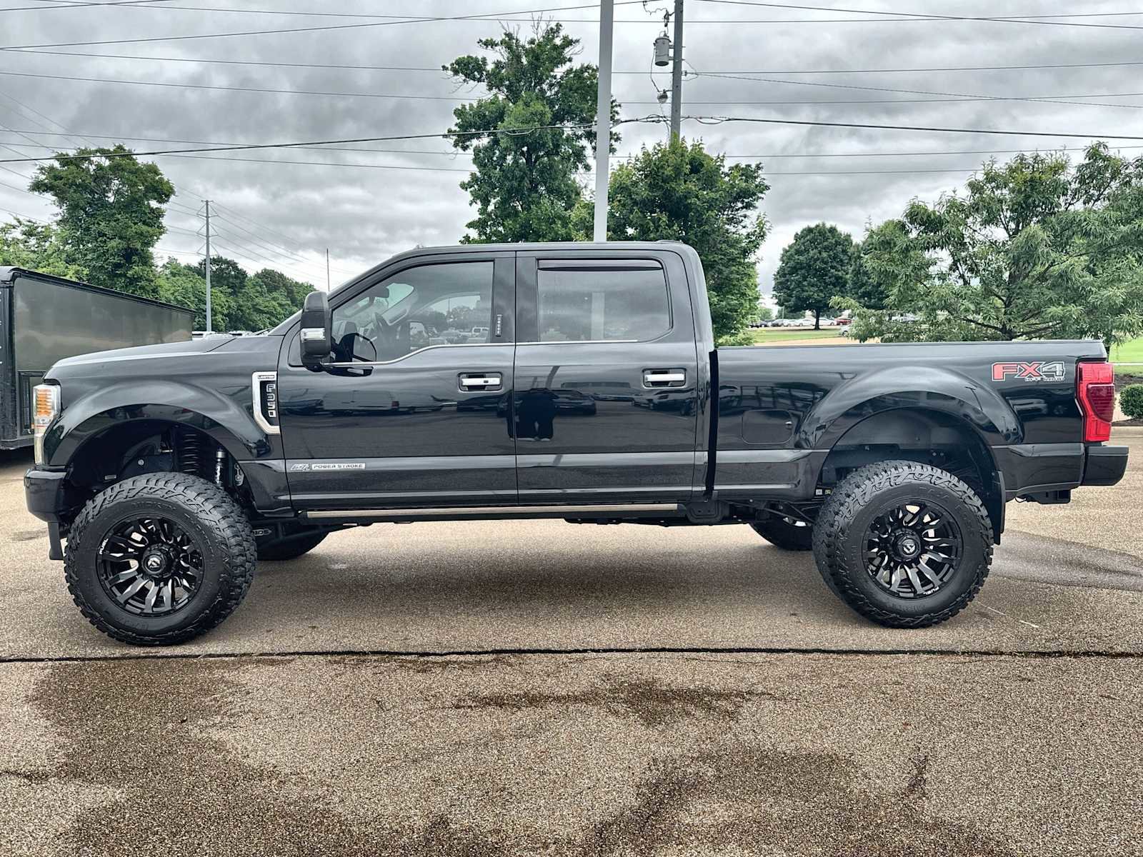Used 2022 Ford F350 Limited w/ FX4 Off-Road Package AWD/4WD image 5