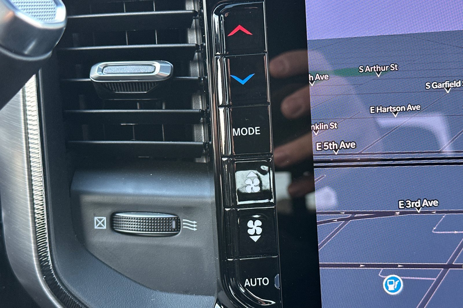 Used 2025 RAM 2500 Rebel w/ Rebel Level 2 Equipment Group image 28