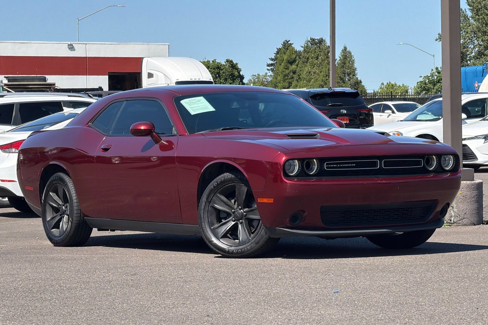 Used 2018 Dodge Challenger SXT RWD image 2