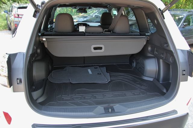 Used 2025 Subaru Forester Premium AWD/4WD image 35
