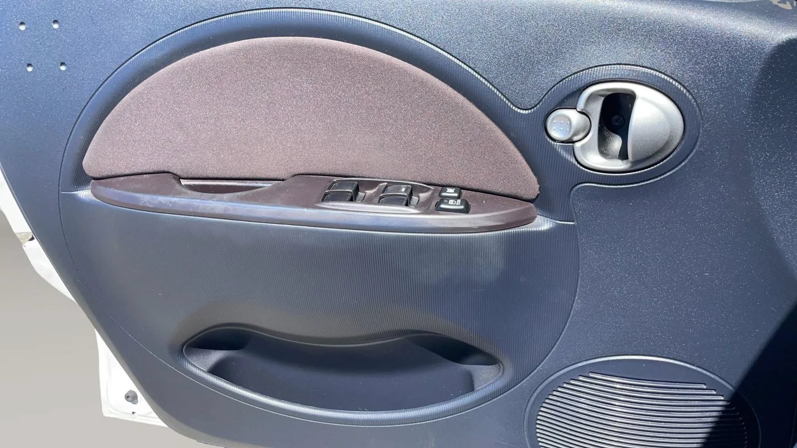 Used 2012 Mitsubishi i ES RWD image 23