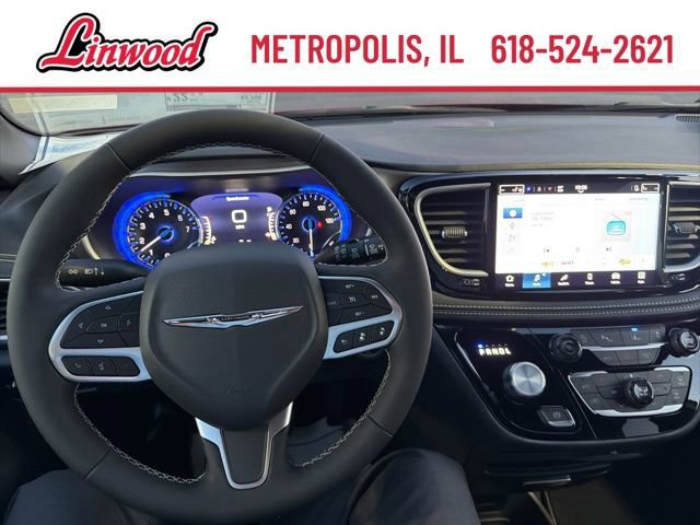 New 2026 Chrysler Pacifica Select FWD image 2