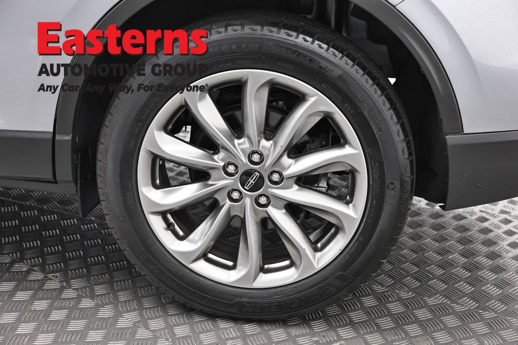 Used 2022 Lincoln Corsair AWD w/ Premium Package image 34