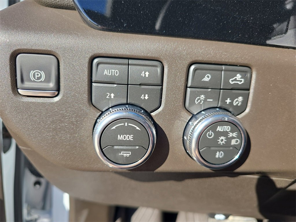 New 2026 GMC Sierra 1500 SLT w/ SLT Premium Package image 25