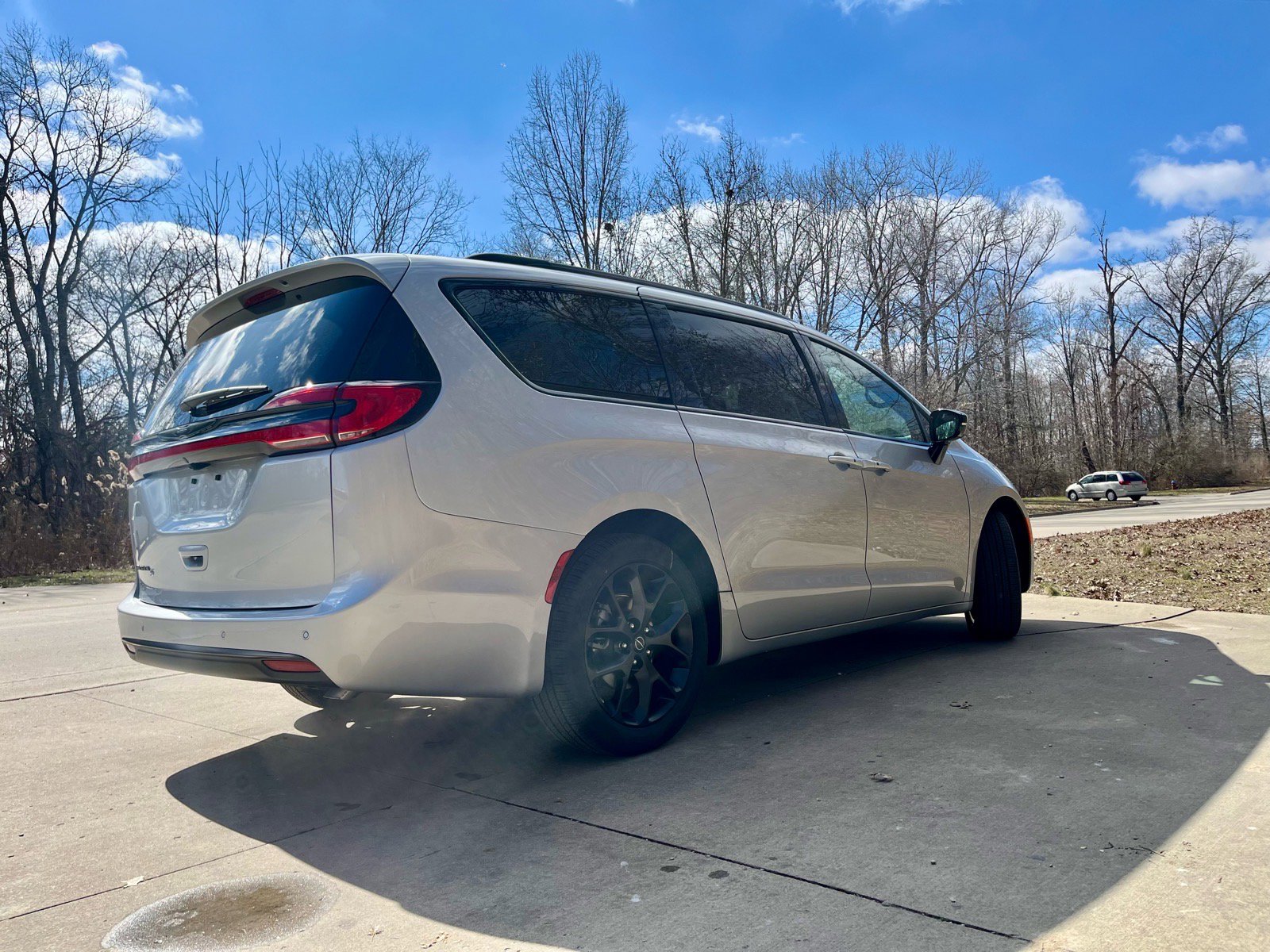 New 2026 Chrysler Pacifica Select image 6