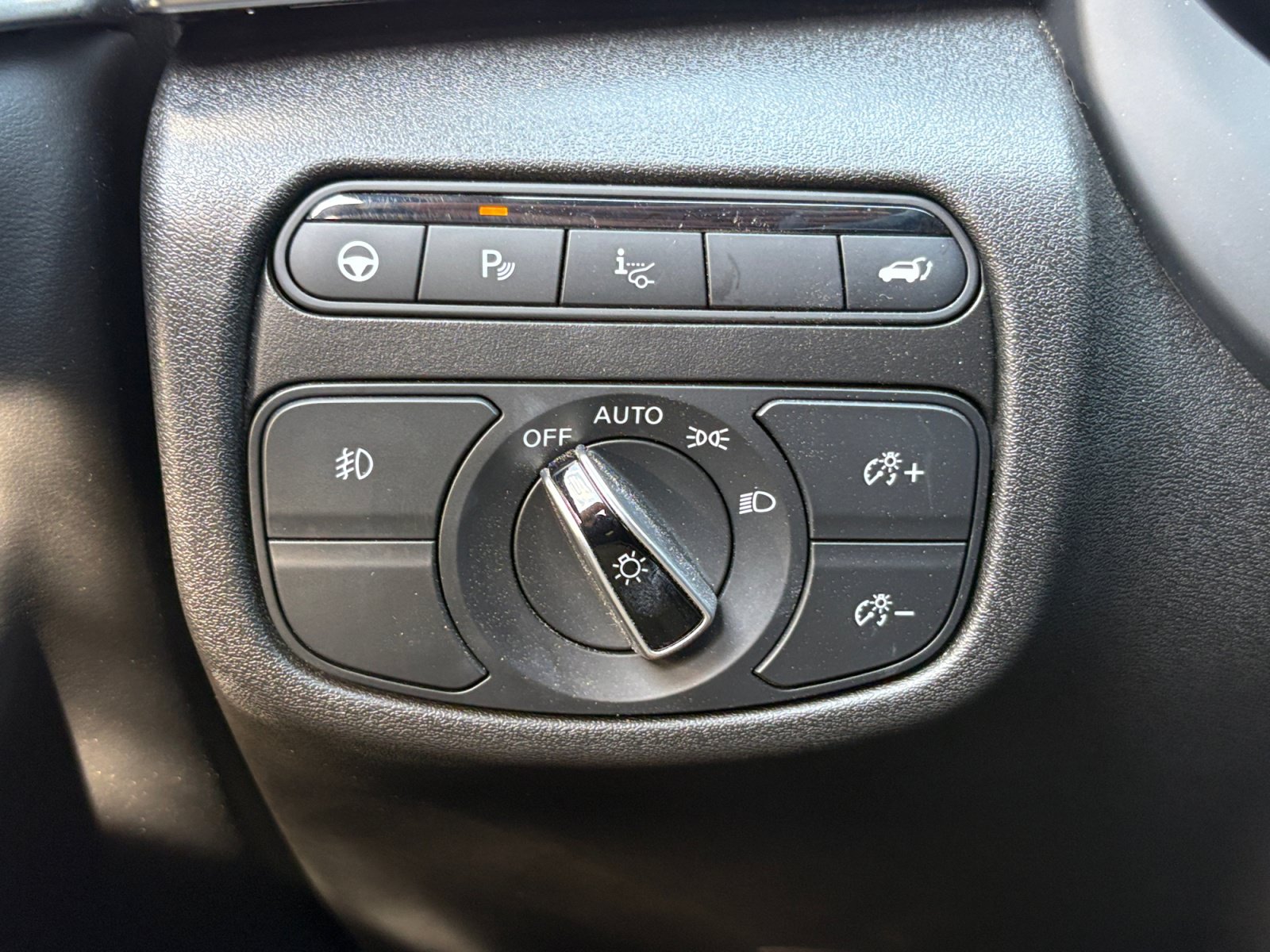 Used 2023 INFINITI QX50 Sensory AWD/4WD image 32