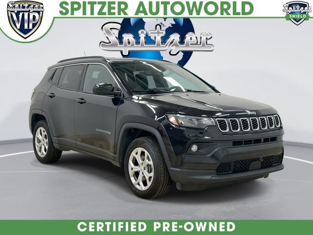 Used 2024 Jeep Compass Latitude AWD/4WD image 1