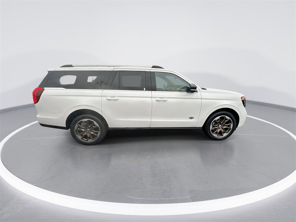 Used 2025 Ford Expedition Max King Ranch image 9