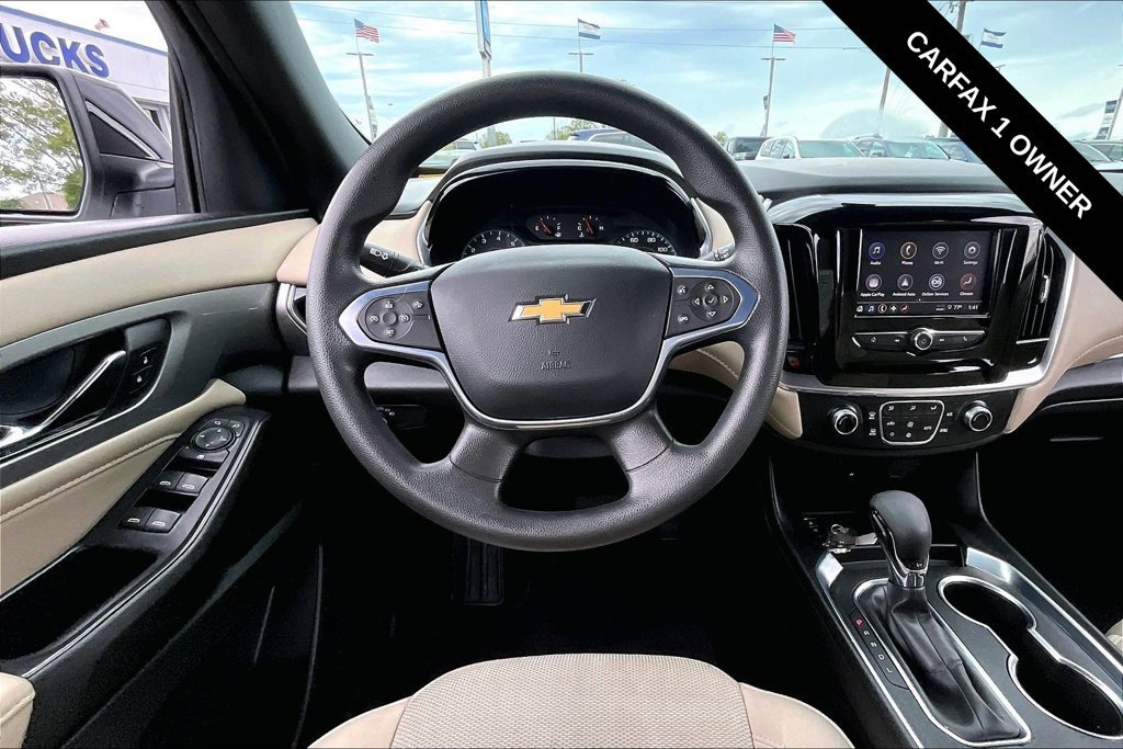 Used 2022 Chevrolet Traverse LS FWD image 14