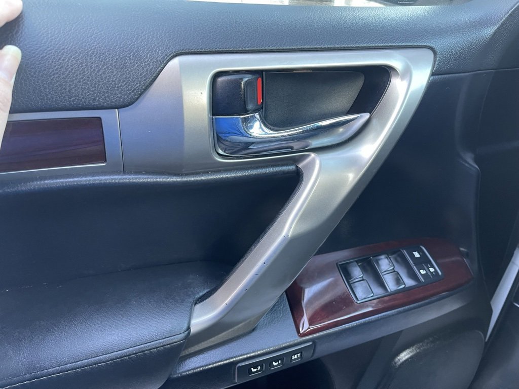 Used 2017 Lexus GX 460 Luxury image 33