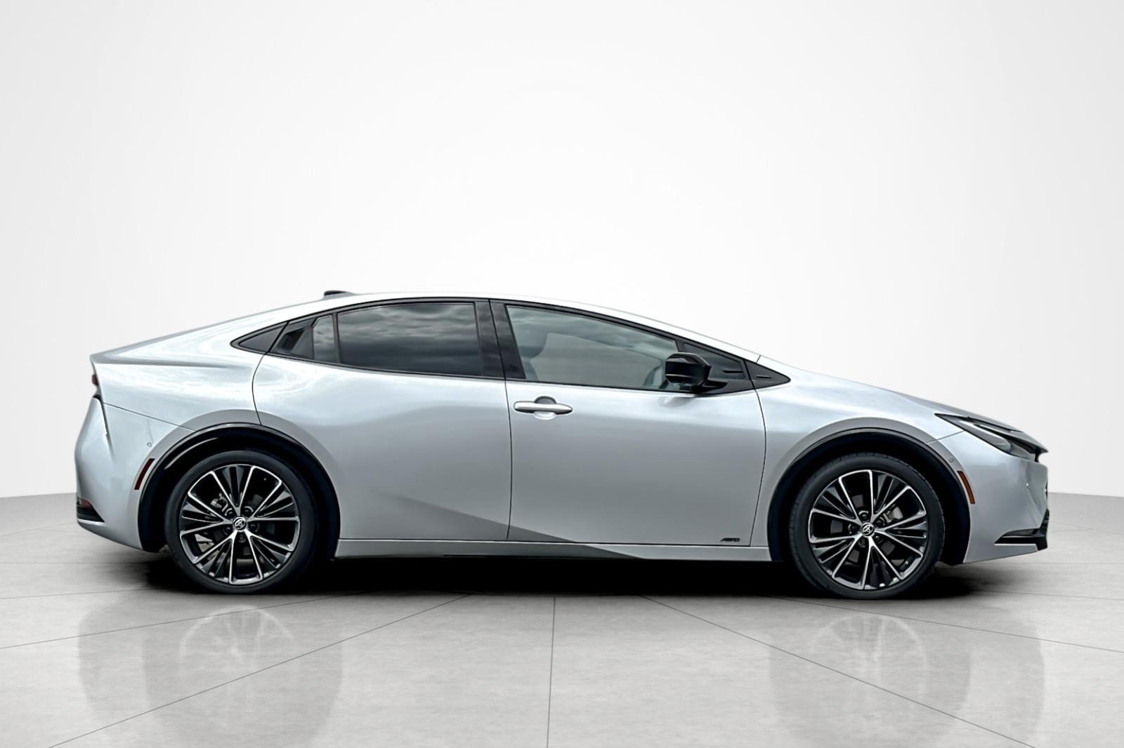 Certified 2024 Toyota Prius Limited w/ Limited Premium Package AWD/4WD image 6