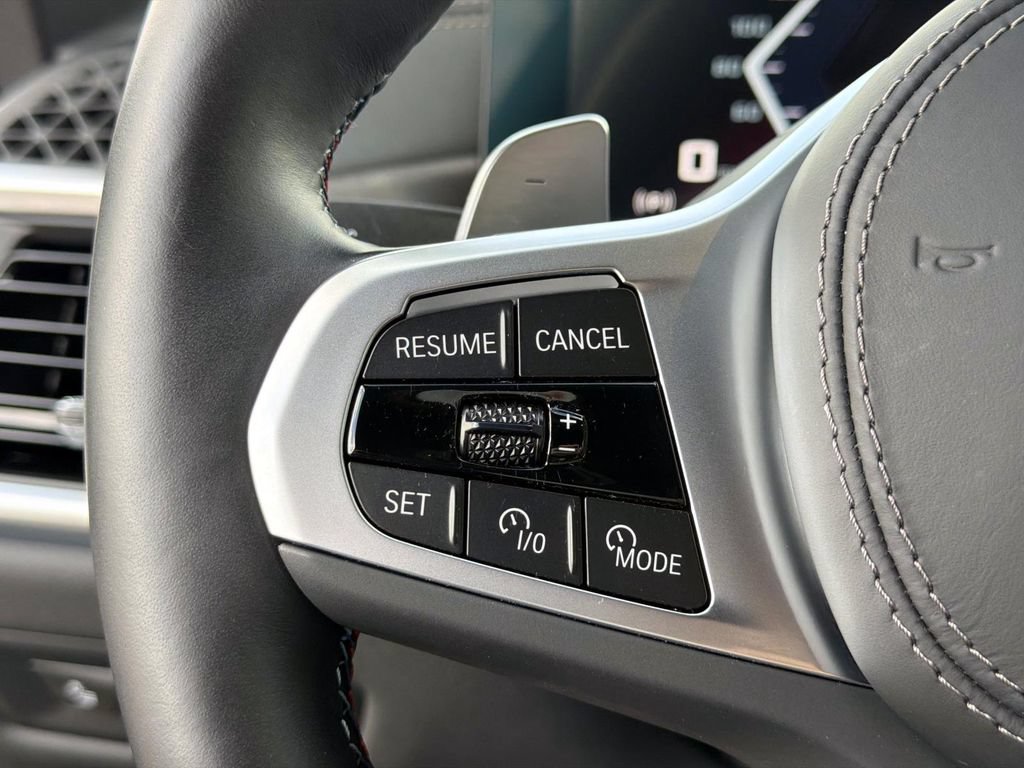 Used 2025 BMW X5 M60i AWD/4WD image 30