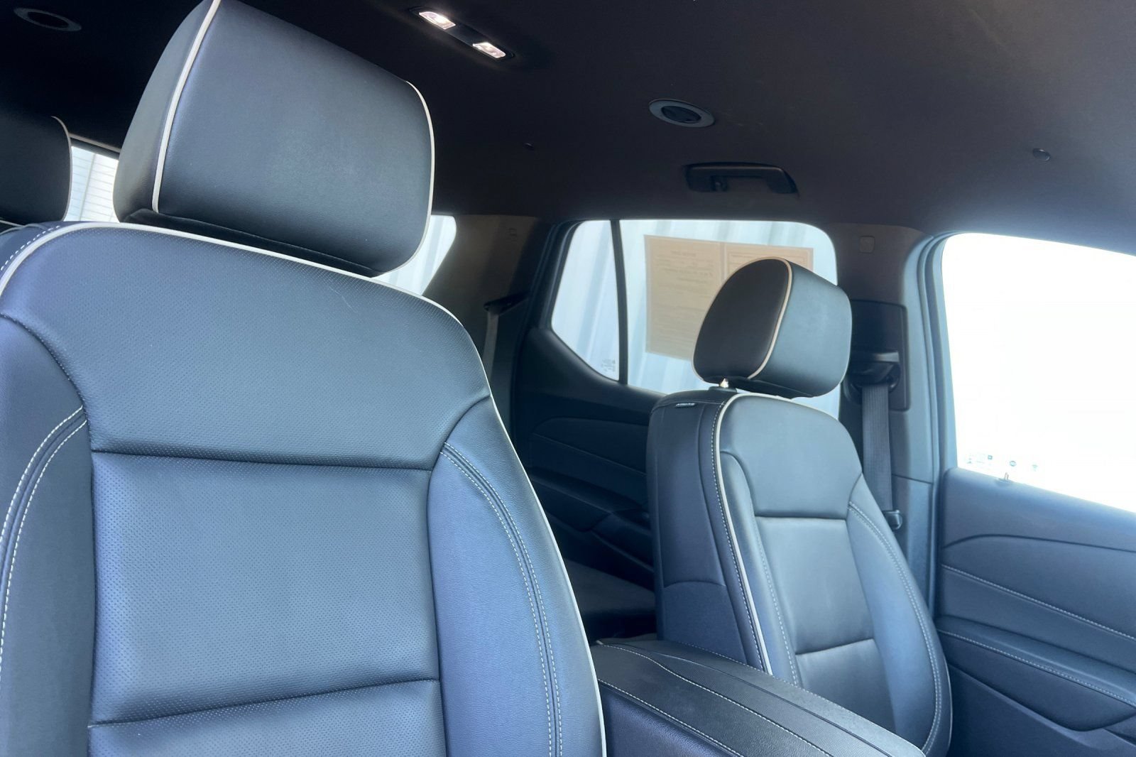 Used 2023 Chevrolet Traverse Premier AWD/4WD image 15