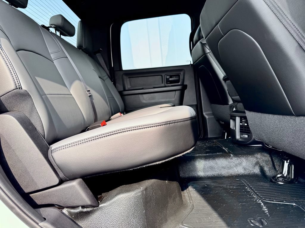 New 2026 RAM 5500 Tradesman AWD/4WD image 12