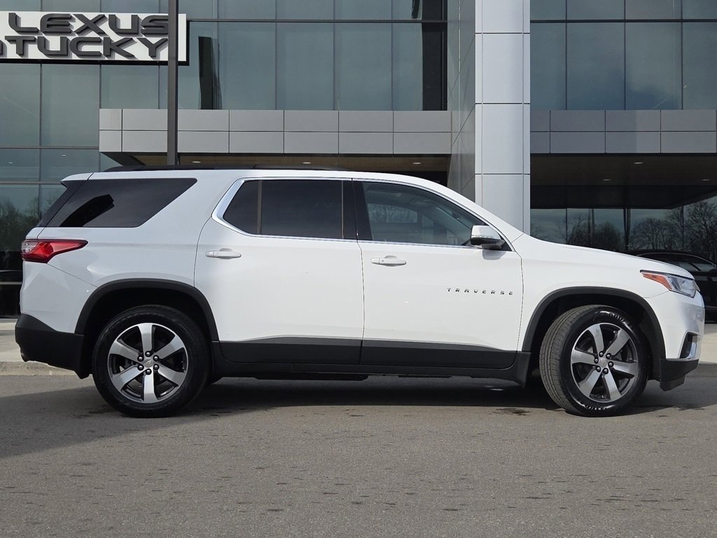Used 2020 Chevrolet Traverse LT w/ LT Premium Package image 27