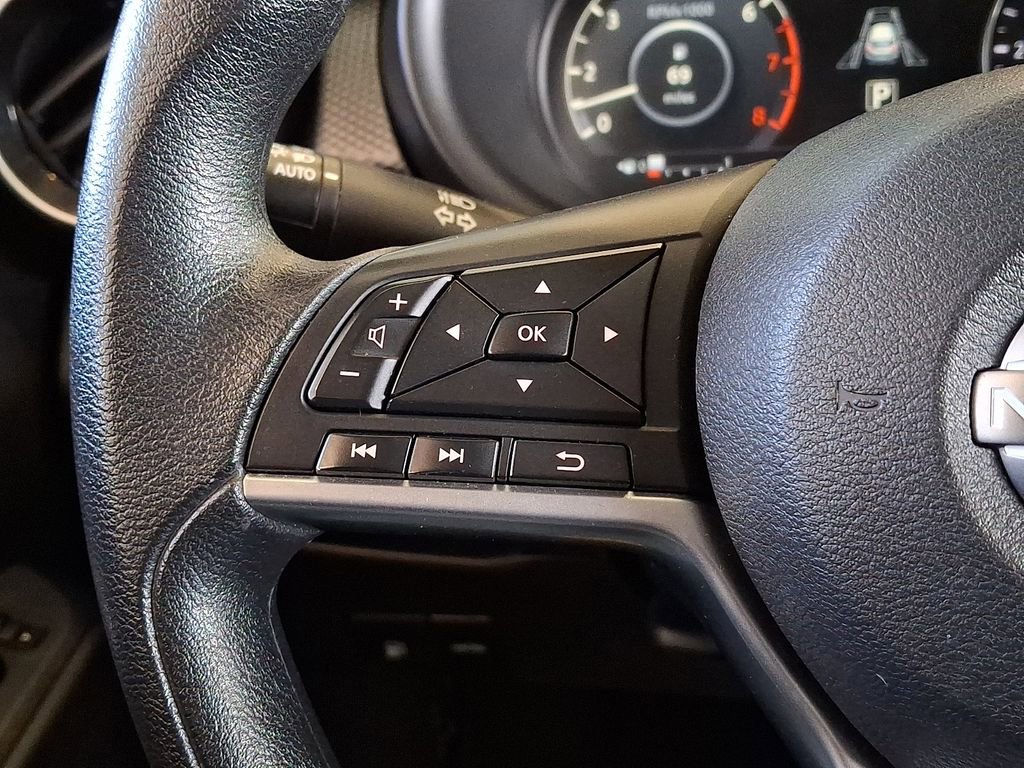 Used 2023 Nissan Kicks SV image 20