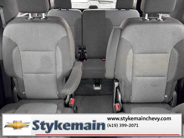 Used 2023 Chevrolet Traverse LT image 52