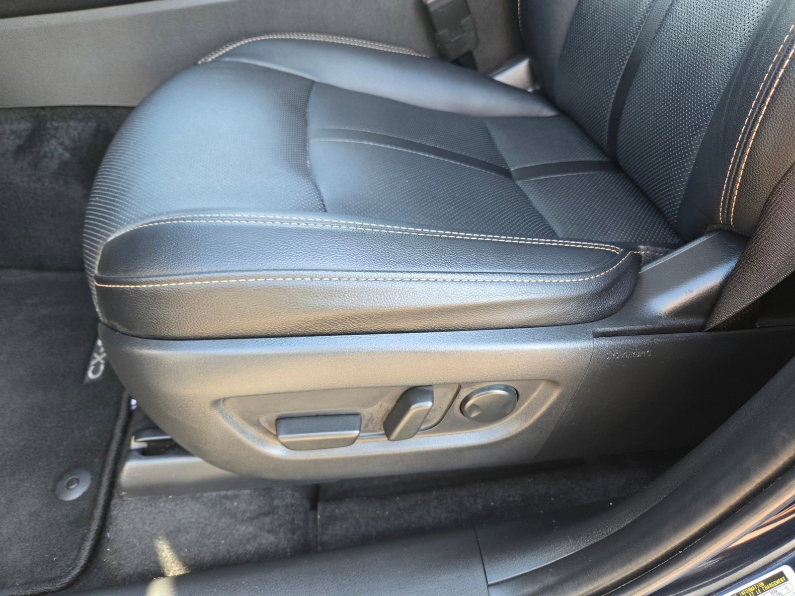 Certified 2024 MAZDA CX-90 Plug-In Hybrid w/ Preferred AWD/4WD image 19