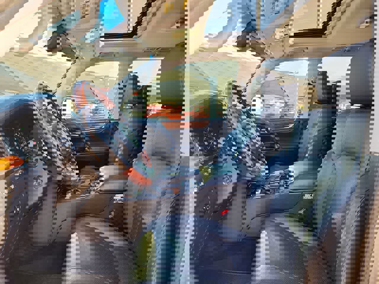 Used 2017 Lexus LX 570 4WD image 15