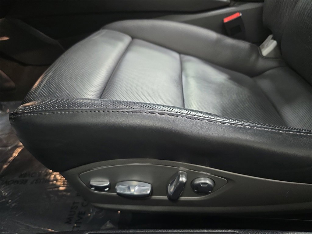 Used 2019 Porsche 911 Turbo image 23