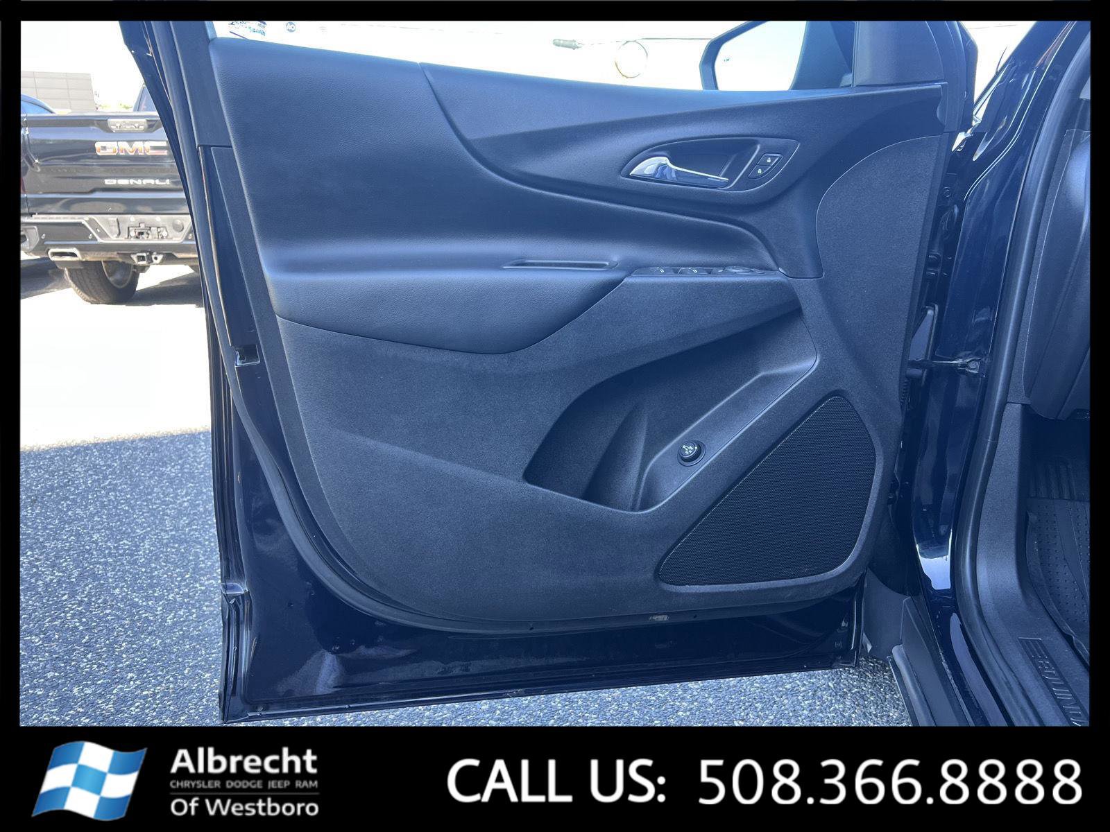 Used 2020 Chevrolet Equinox LT AWD/4WD image 11