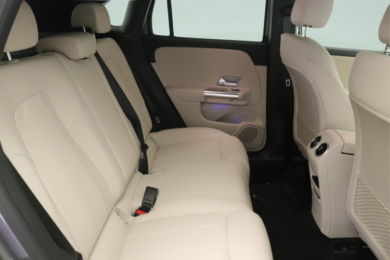 New 2026 Mercedes-Benz GLA 250 image 8