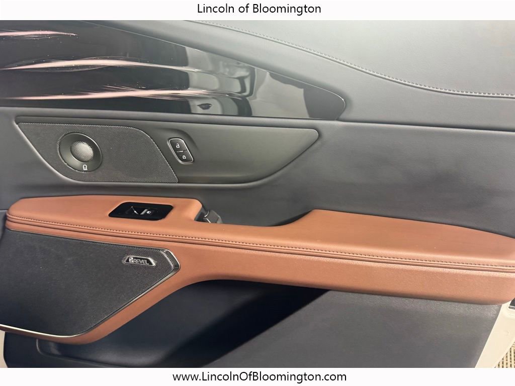 New 2026 Lincoln Nautilus Reserve AWD/4WD image 21