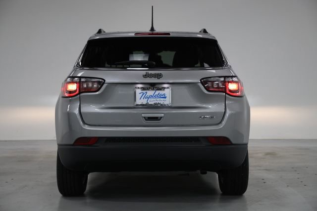 Used 2022 Jeep Compass Latitude w/ Convenience Group image 11