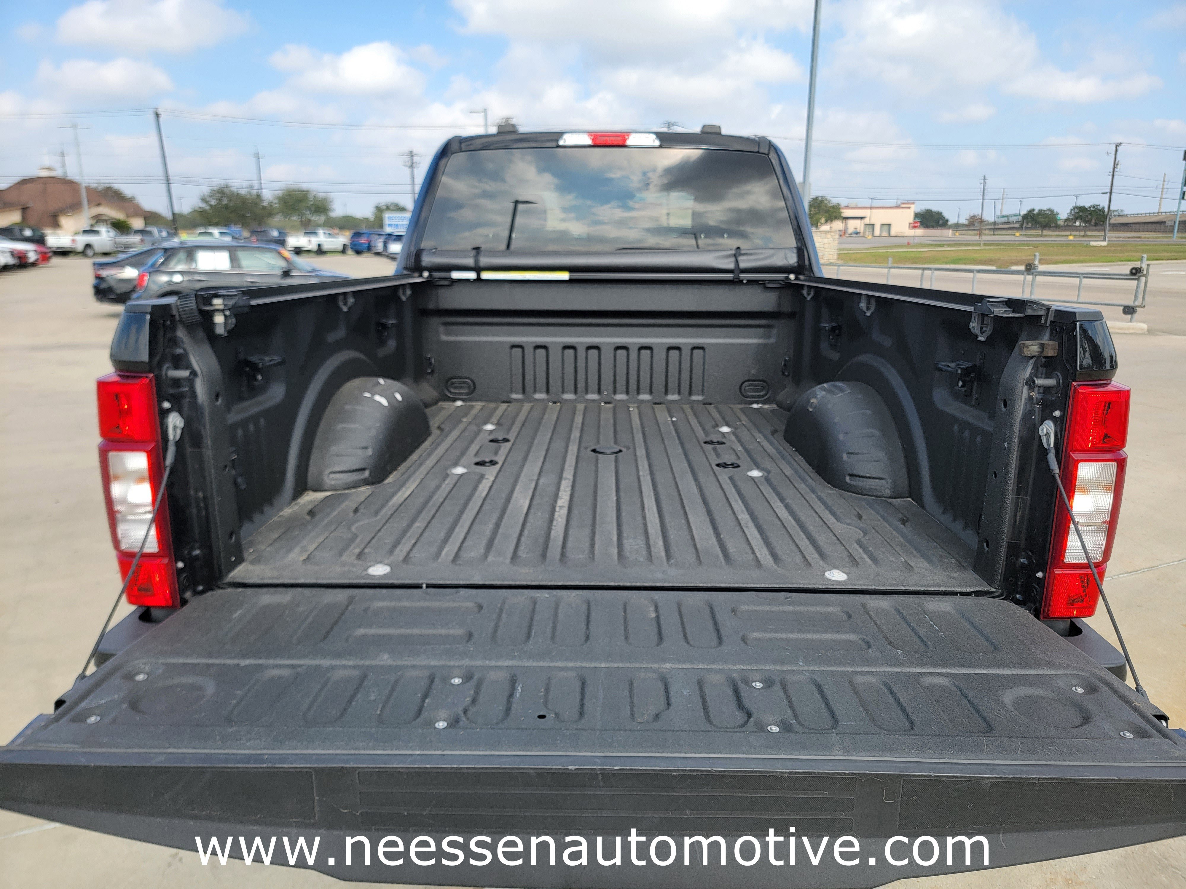 Used 2022 Ford F250 XLT w/ Black Appearance Package image 39