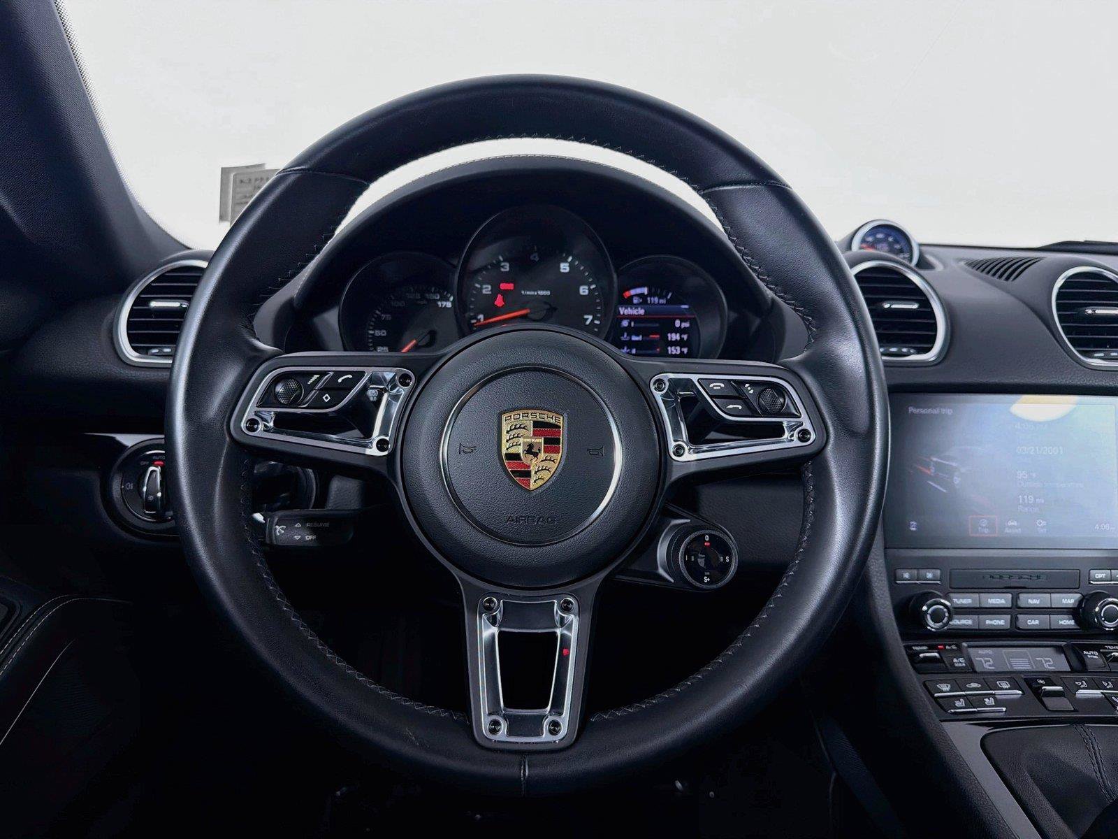 Used 2024 Porsche 718 Cayman RWD image 11