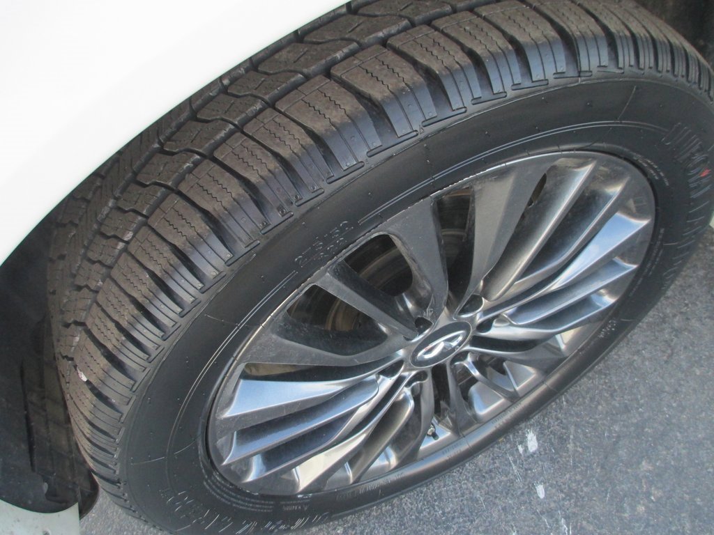 Used 2023 INFINITI QX80 Sensory w/ Cargo Package image 11