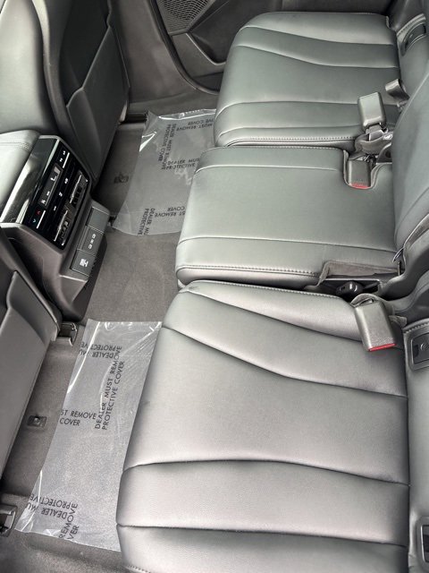 Used 2025 Acura MDX SH-AWD image 26