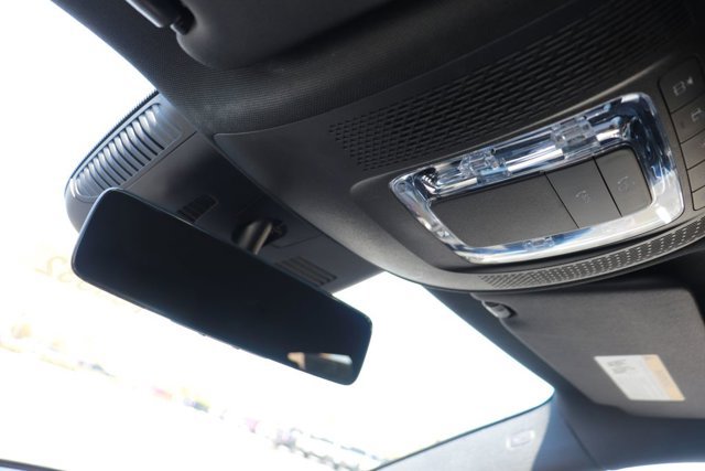 Used 2025 Mercedes-Benz GLA 250 image 29
