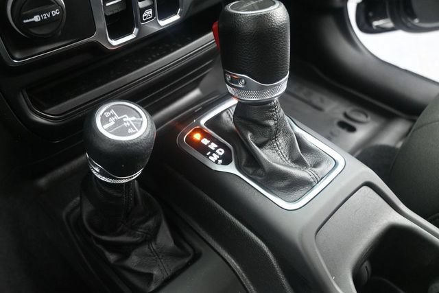 Used 2023 Jeep Gladiator Sport AWD/4WD image 12