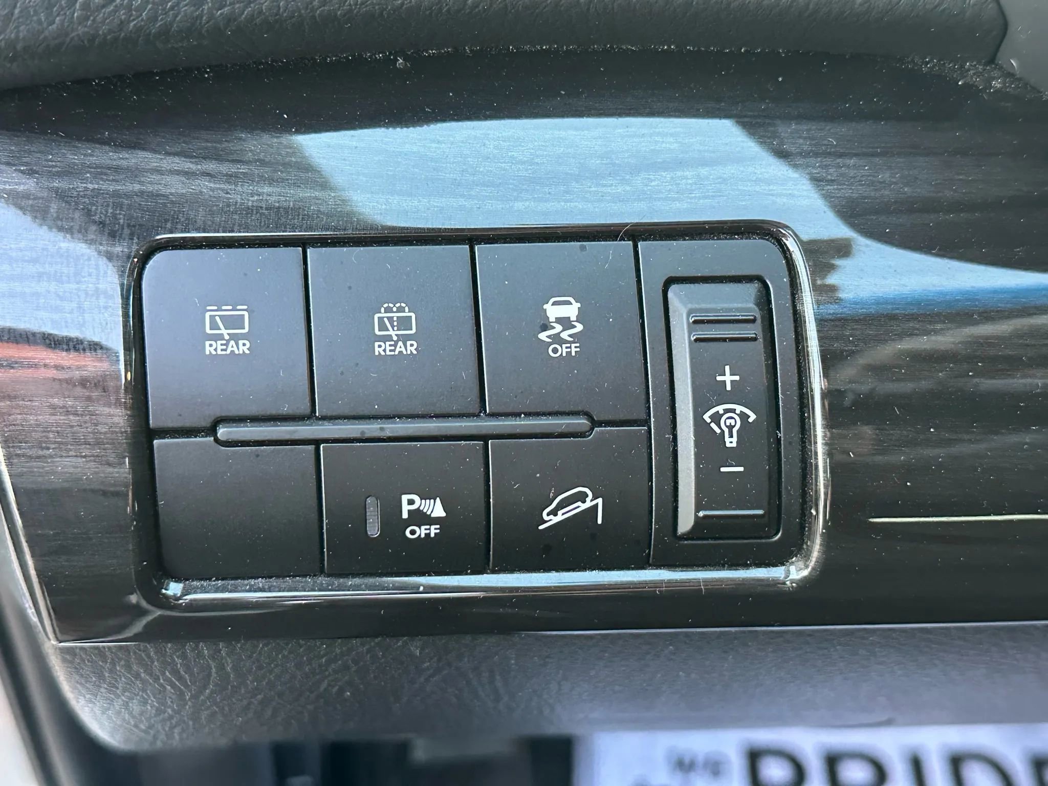 Used 2011 Kia Sorento LX w/ Convenience Pkg FWD image 24
