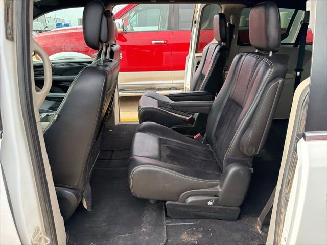 Used 2018 Dodge Grand Caravan SXT FWD image 8