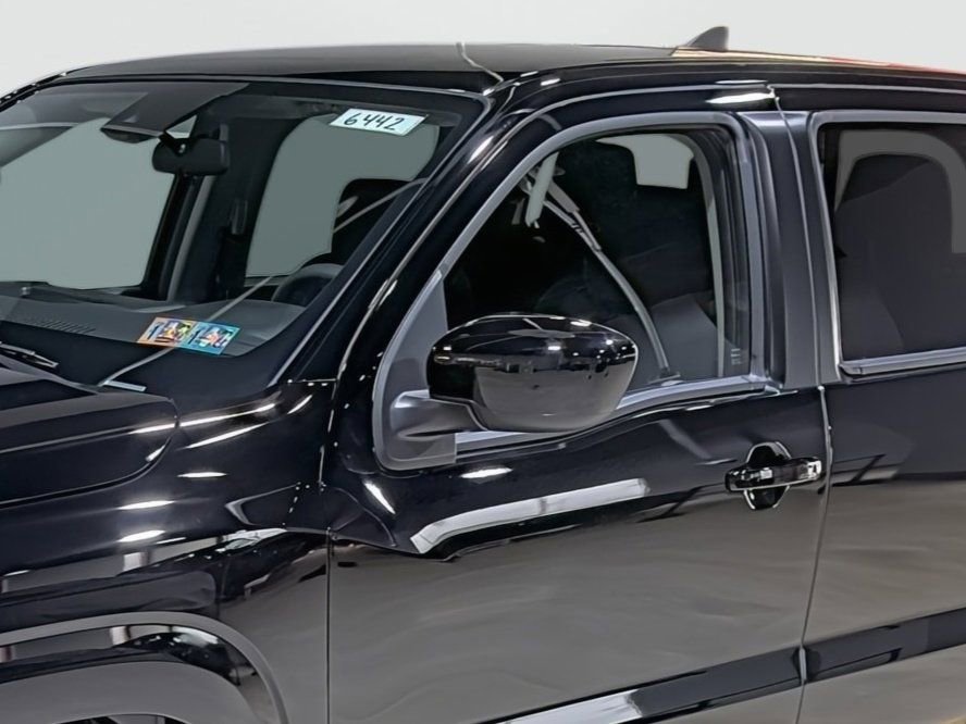 New 2026 Nissan Frontier SV w/ All-Weather Content Package AWD/4WD image 8